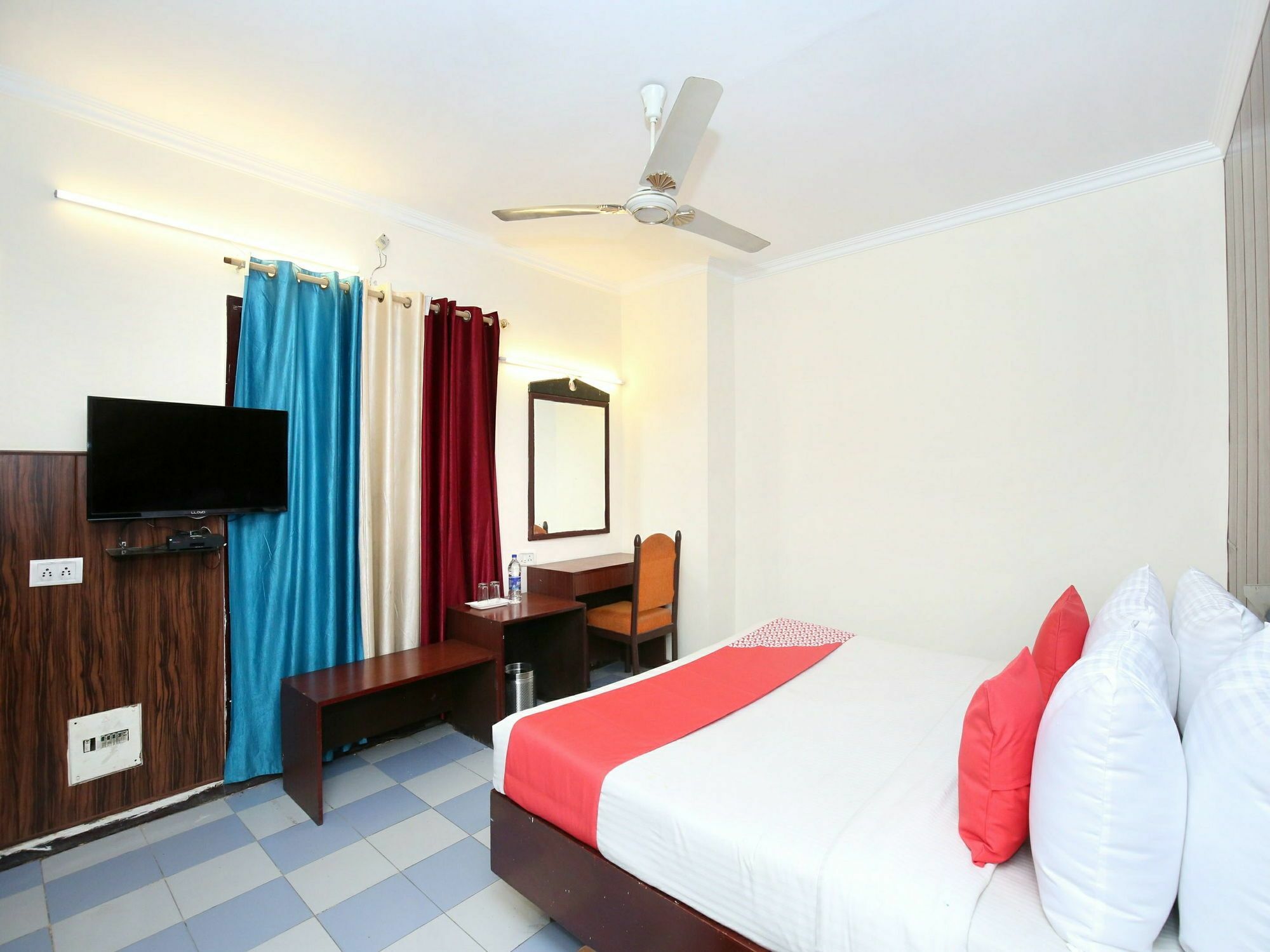 Hotel Oscar Regency Panchkula Luaran gambar